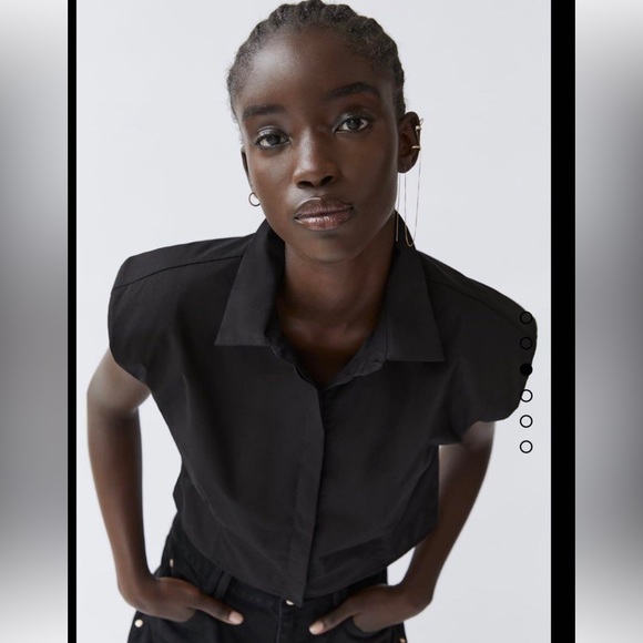 Zara Tops - Zara Shoulder Pad Poplin Crop Shirt